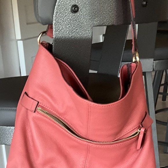 Melrose and Market rose/salmon pink shoulder bag with gold hoop detail - Picture 2 of 7